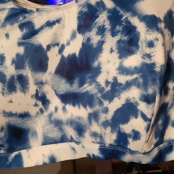 Plus Size 32 Women's Lane Bryant Swimsuit Top Blue wireless tie dye 5x/6x 🏊♂️ - Picture 7 of 9
